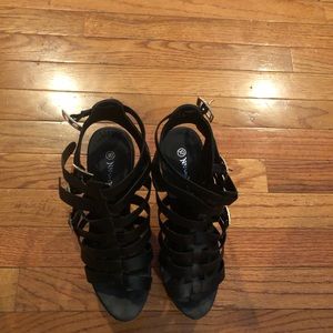 Black wedge sandals sz 10